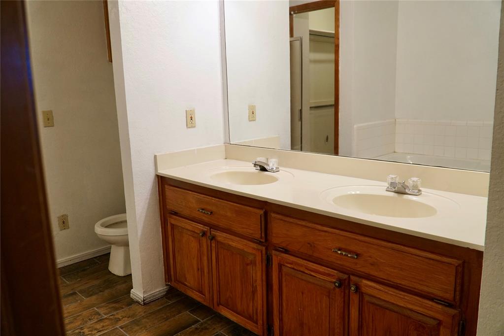 5004 Se 84th Street Property Photo 18