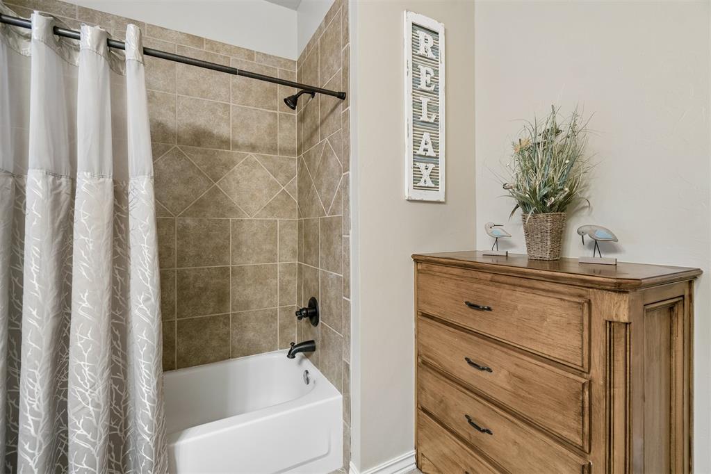 817 Tea Rose Drive Property Photo 15
