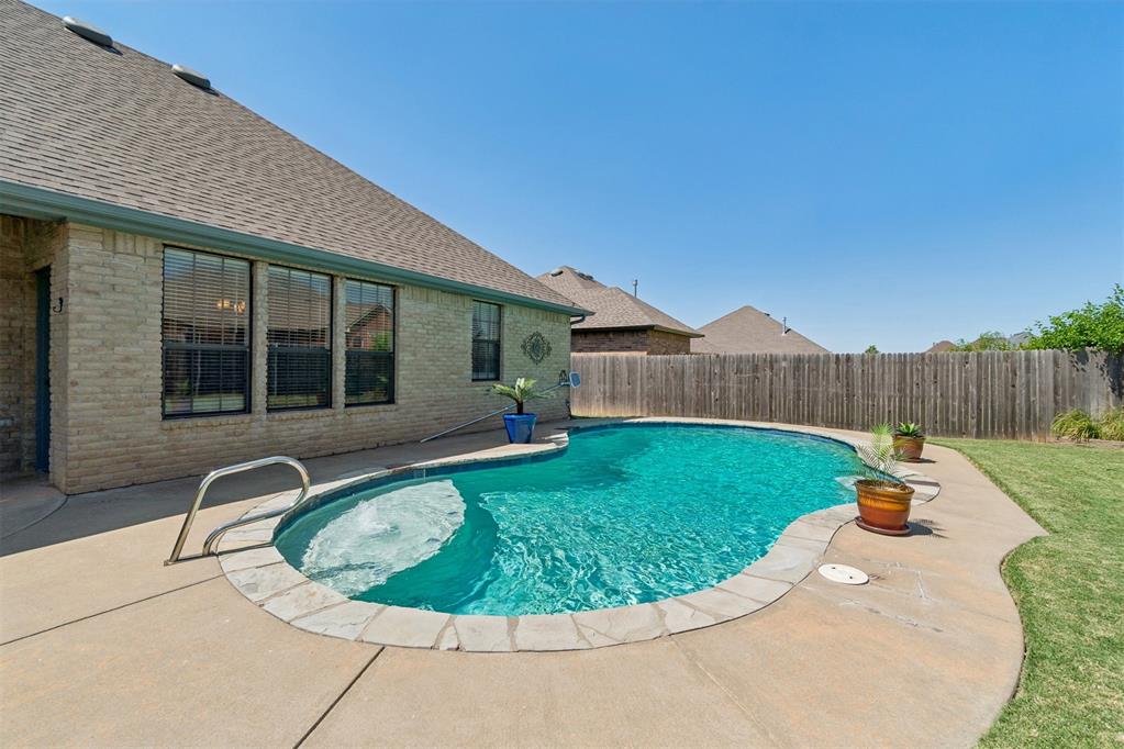 817 Tea Rose Drive Property Photo 23