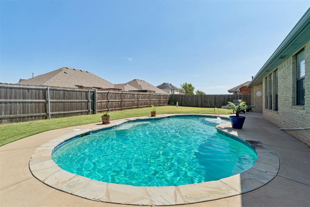 817 Tea Rose Drive Property Photo 25