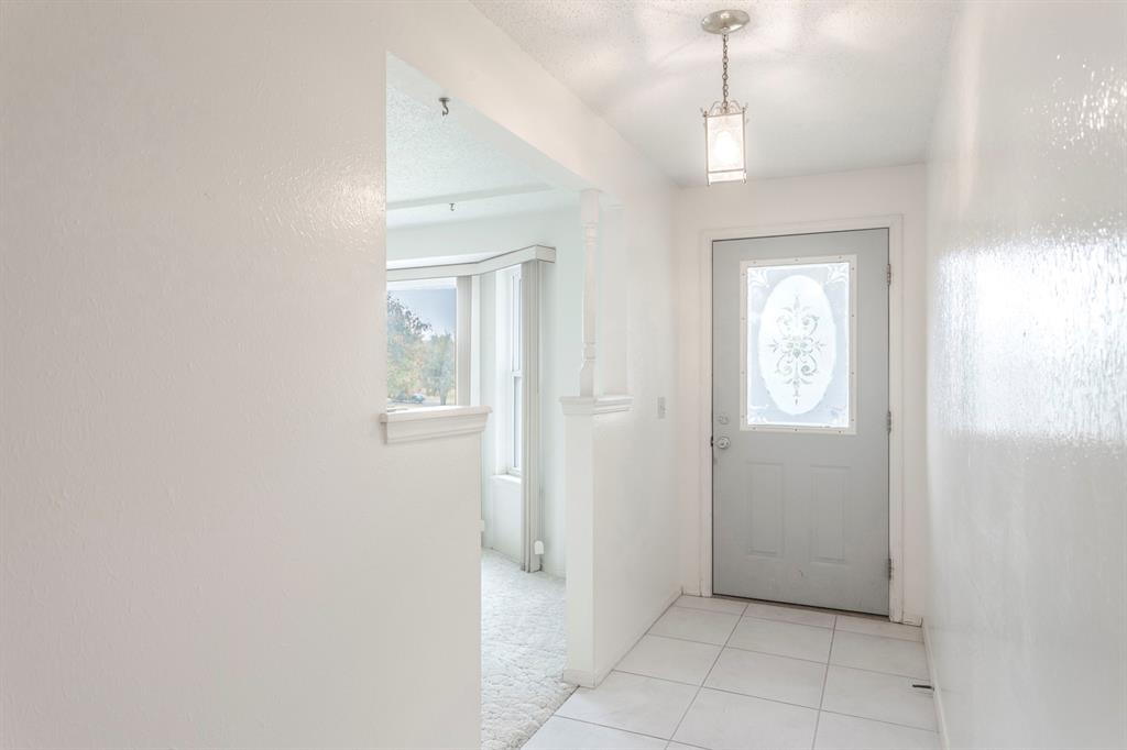 944 E Diane Terrace Property Photo 5