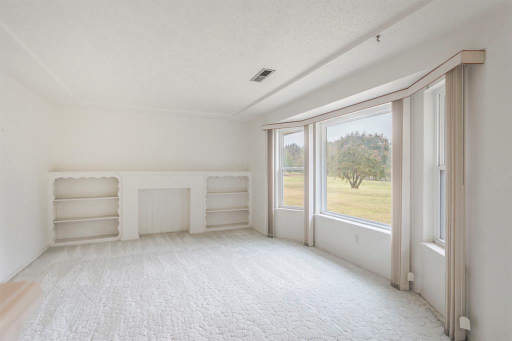 944 E Diane Terrace Property Photo 6