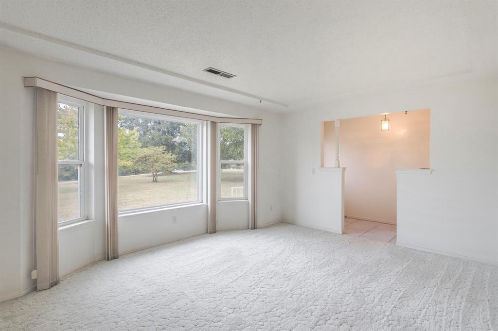 944 E Diane Terrace Property Photo 7