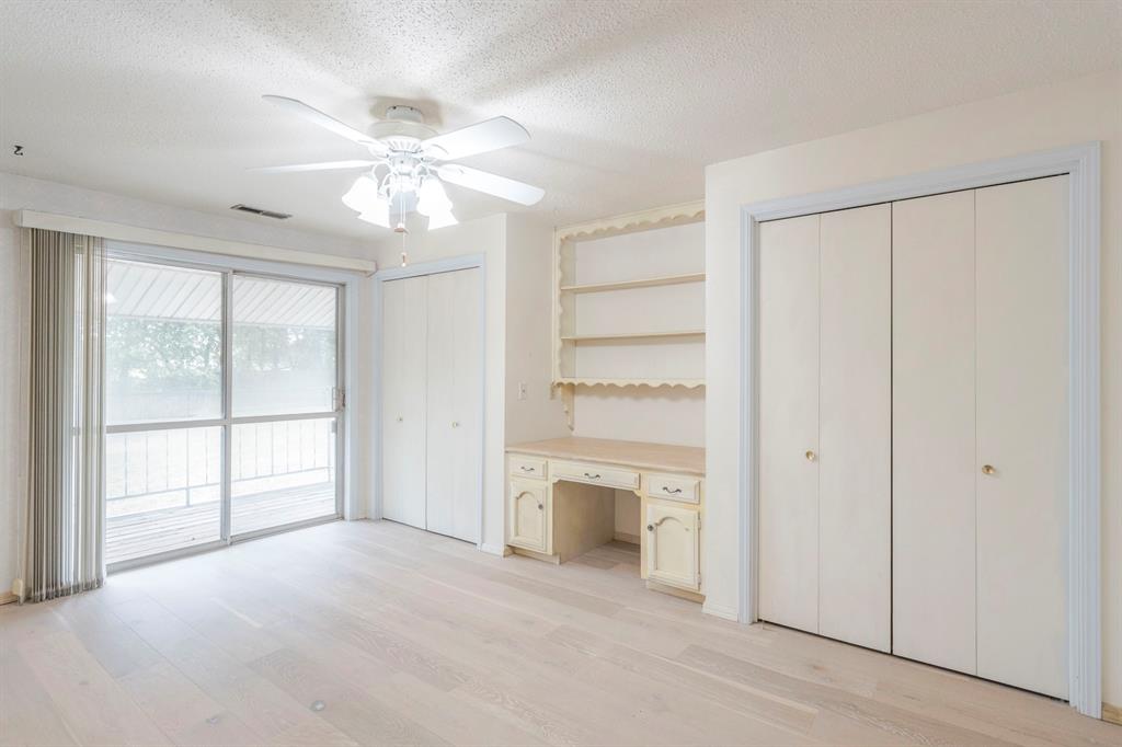 944 E Diane Terrace Property Photo 8