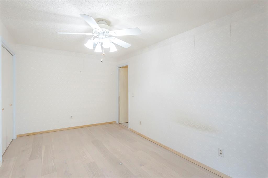 944 E Diane Terrace Property Photo 9