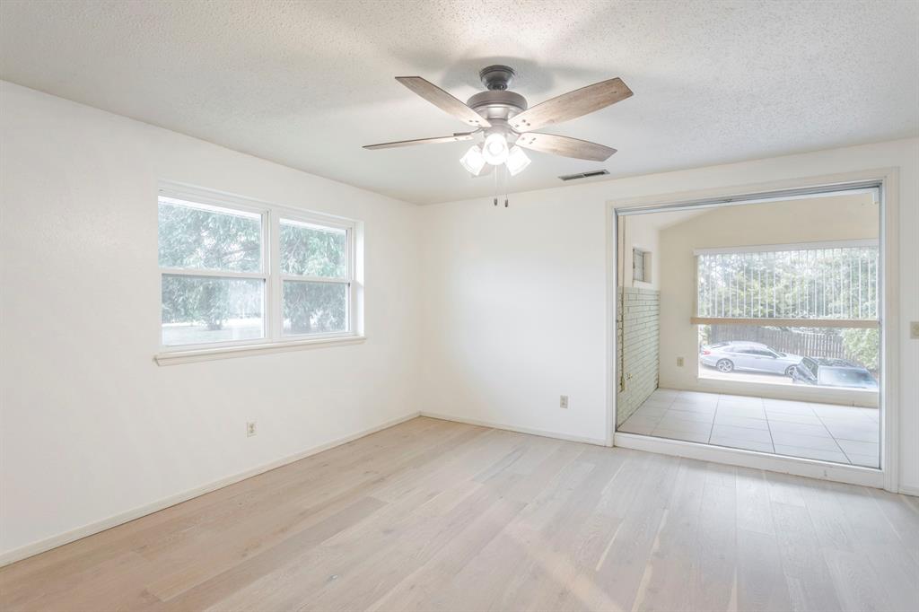 944 E Diane Terrace Property Photo 12