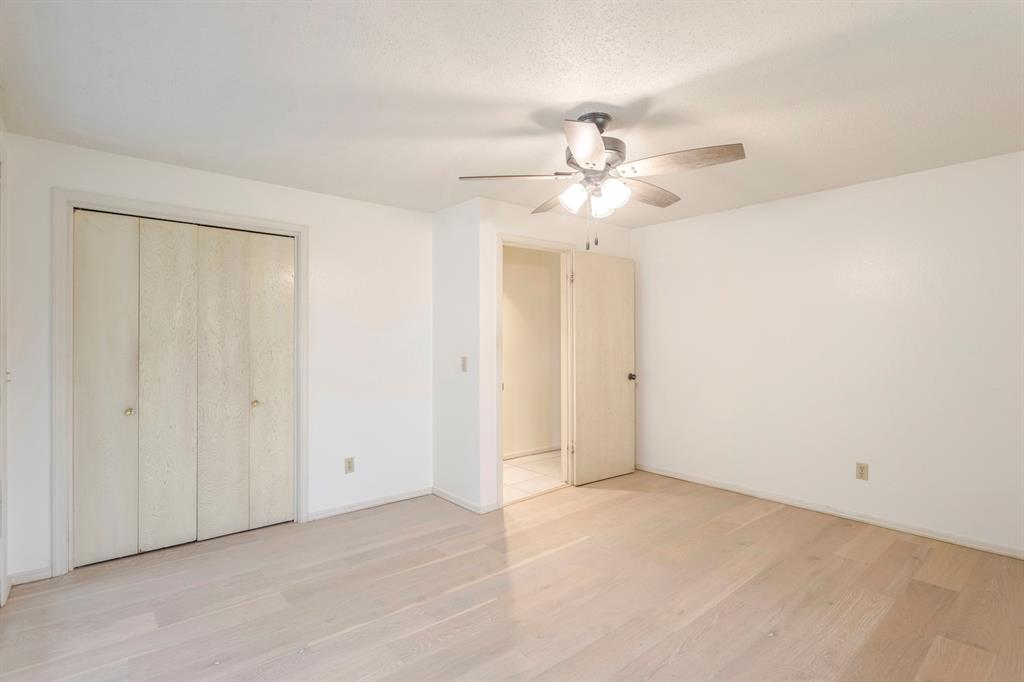 944 E Diane Terrace Property Photo 14