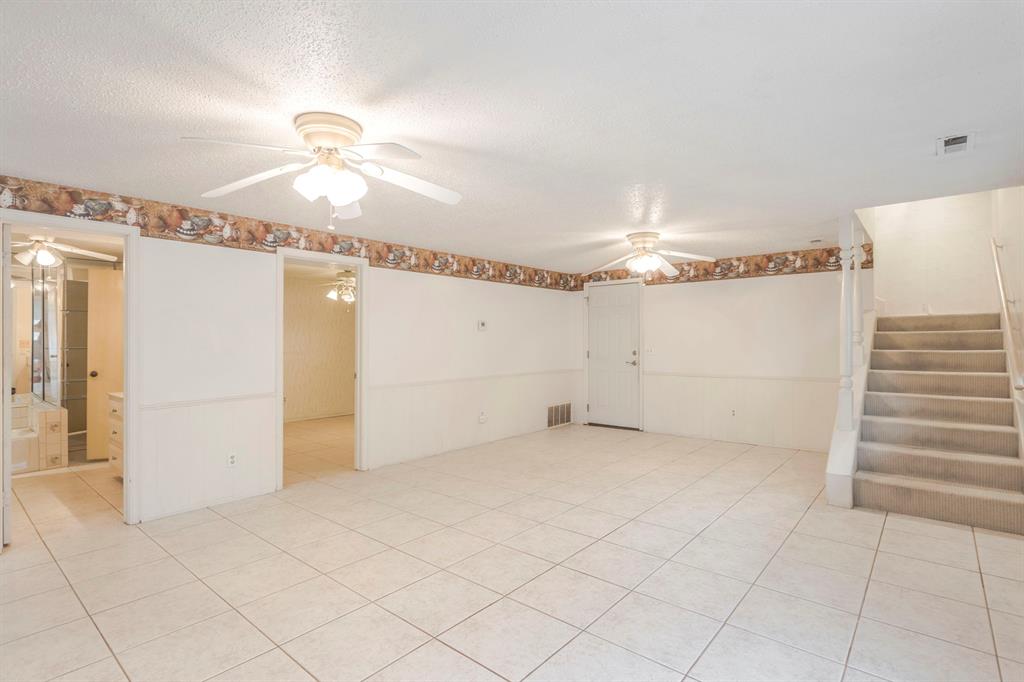 944 E Diane Terrace Property Photo 21