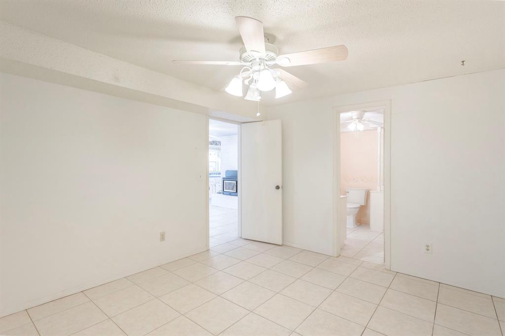 944 E Diane Terrace Property Photo 29