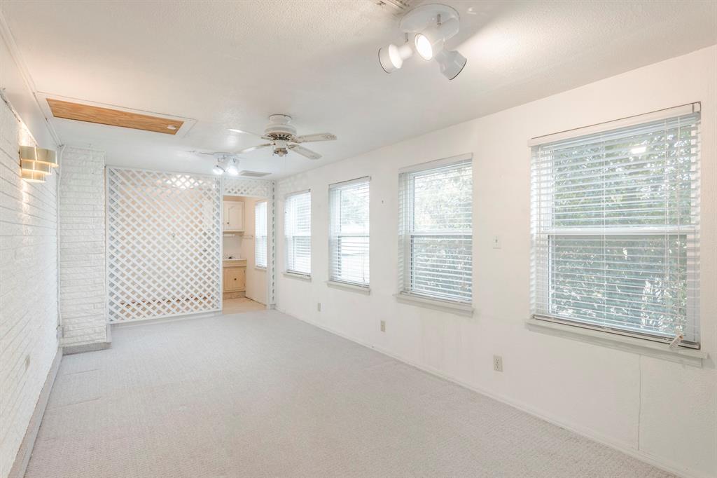 944 E Diane Terrace Property Photo 32