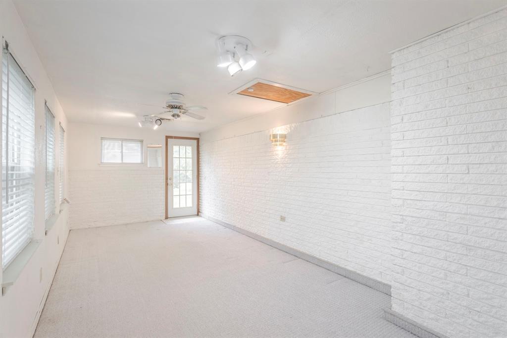 944 E Diane Terrace Property Photo 33