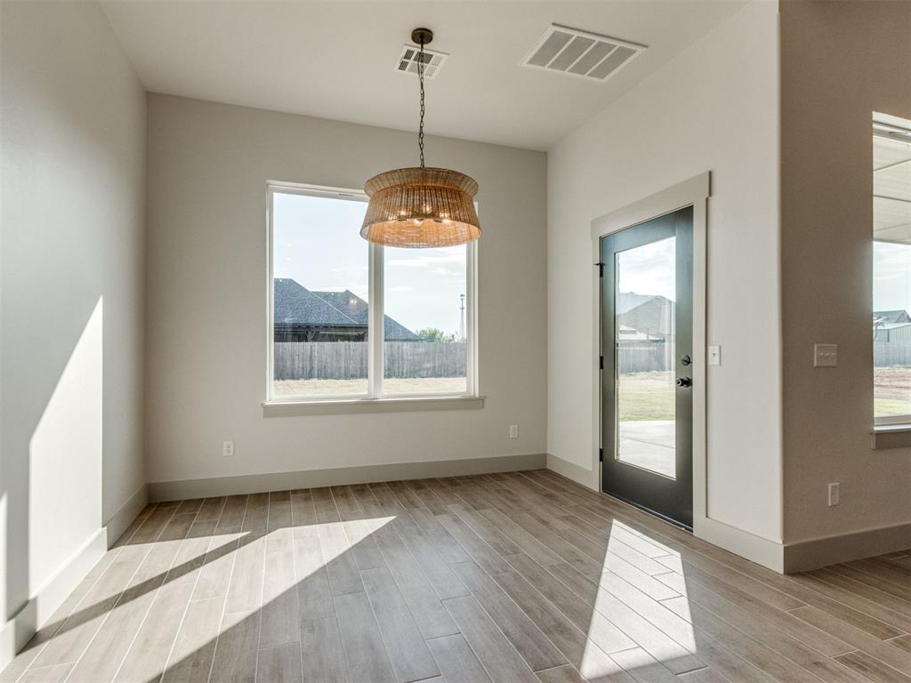 1120 Jozie Way Property Photo 17