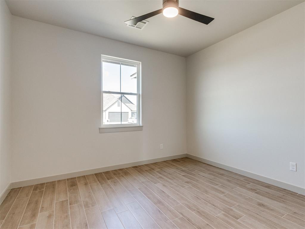1120 Jozie Way Property Photo 24