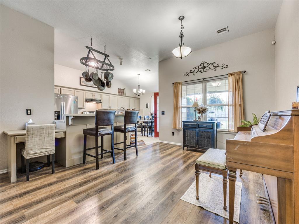 1133 Barbary Drive Property Photo 11