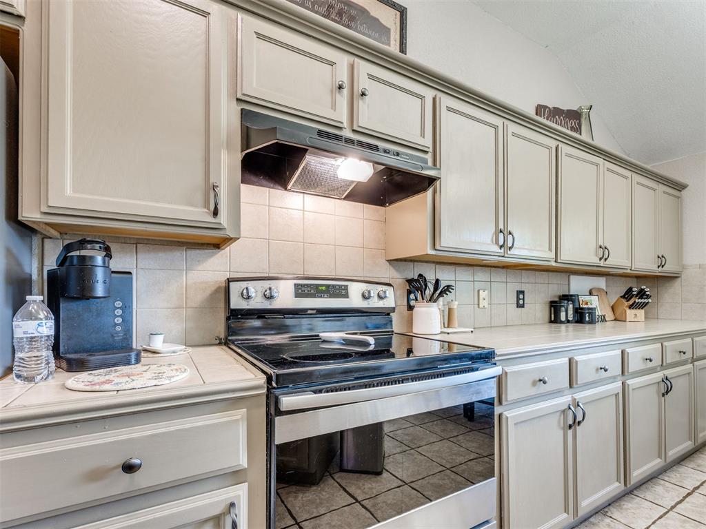 1133 Barbary Drive Property Photo 16