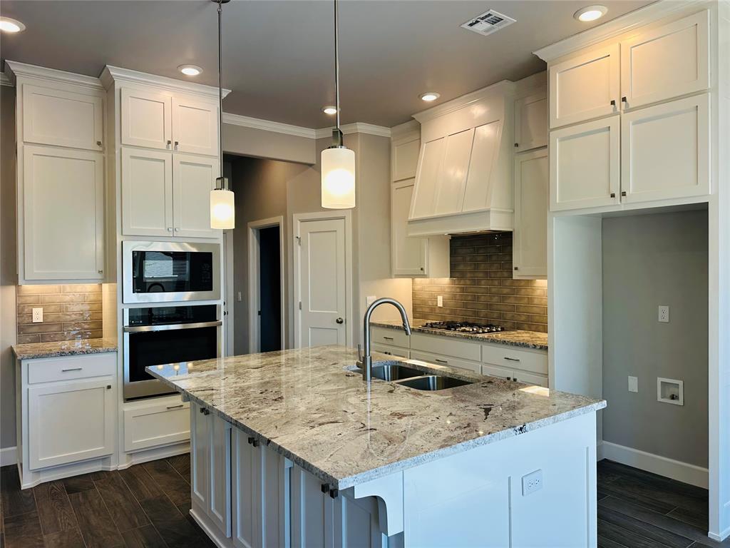 2804 Summit Hollow Circle Property Photo 5