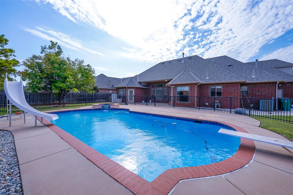 5509 NW 121st Street Property Photo 1