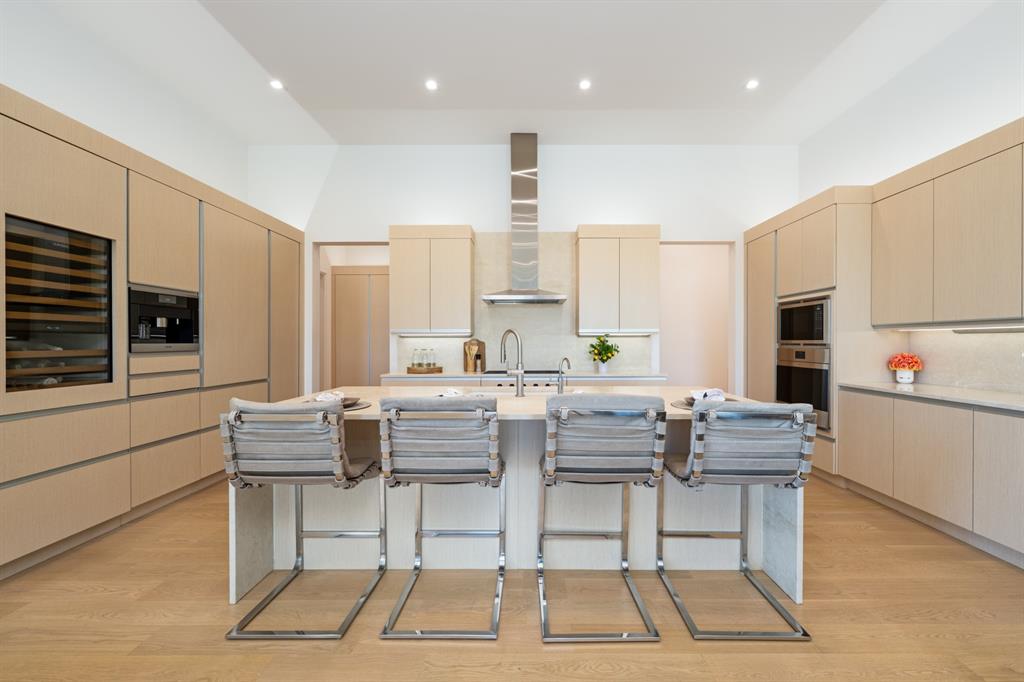 5820 Promenade Square Property Photo 11