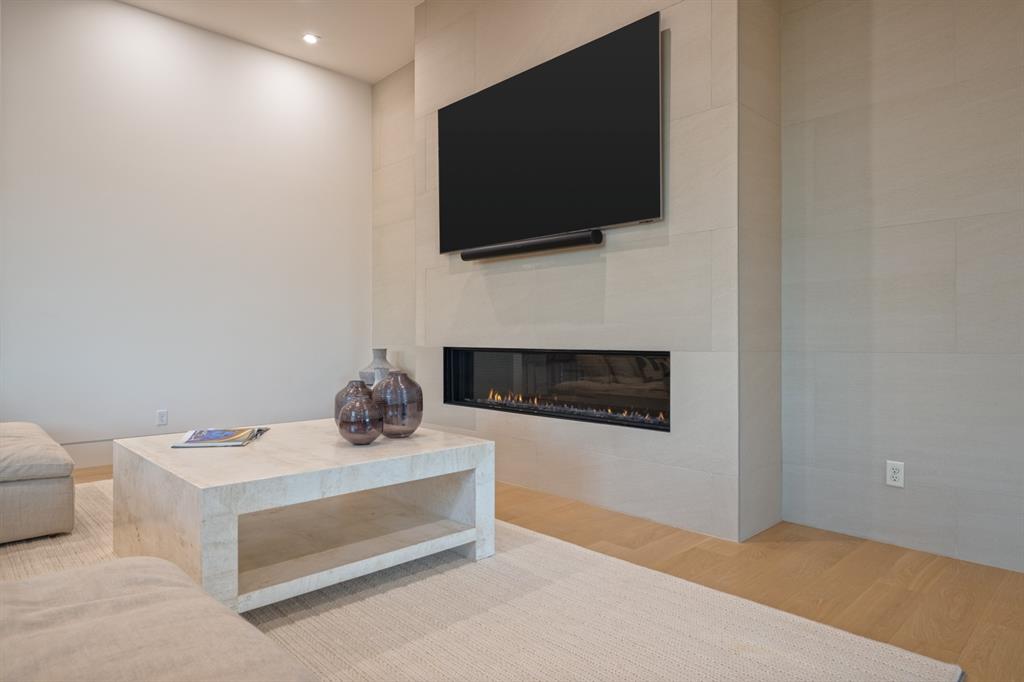 5820 Promenade Square Property Photo 16