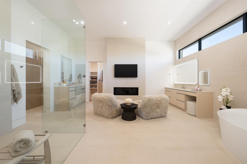 5820 Promenade Square Property Photo 20