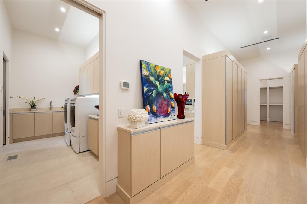 5820 Promenade Square Property Photo 25