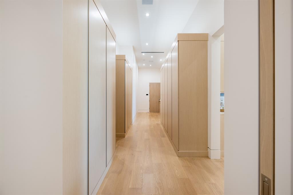 5820 Promenade Square Property Photo 27