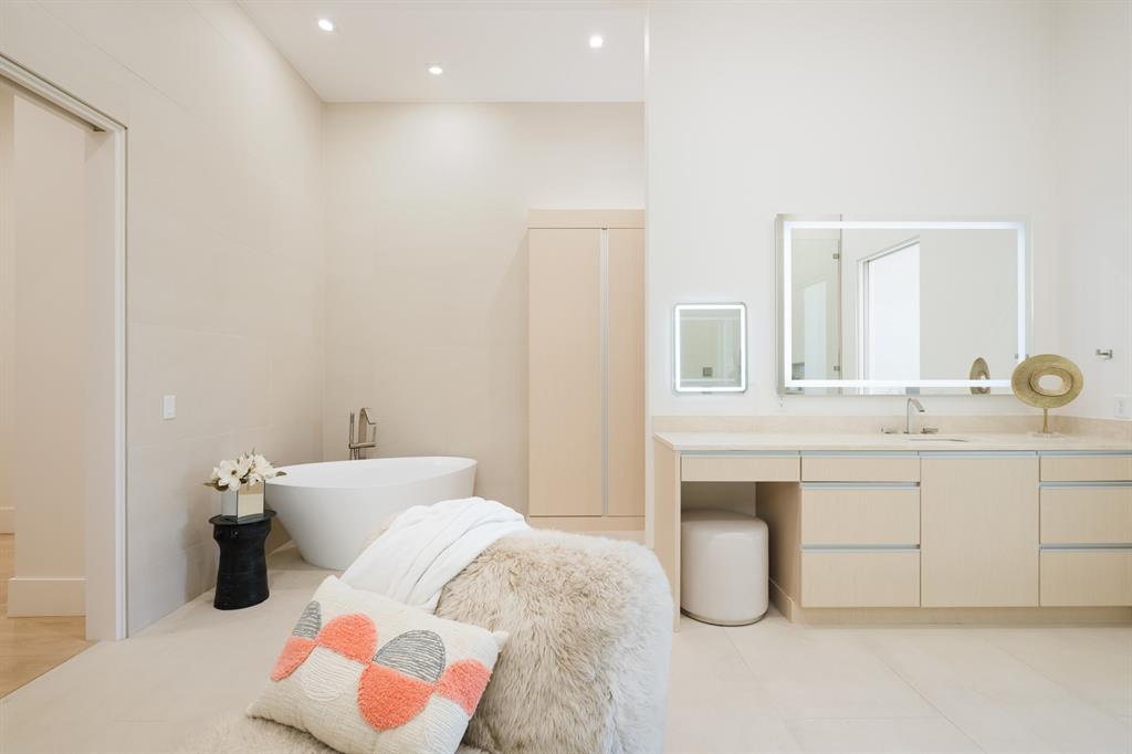 5820 Promenade Square Property Photo 31