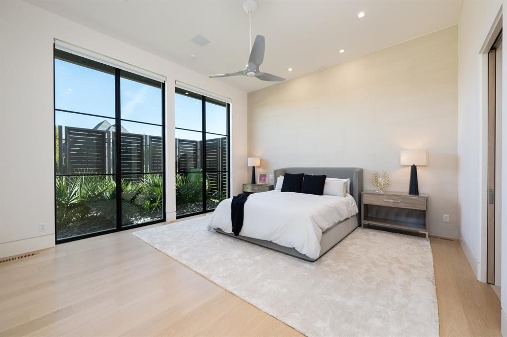 5820 Promenade Square Property Photo 32