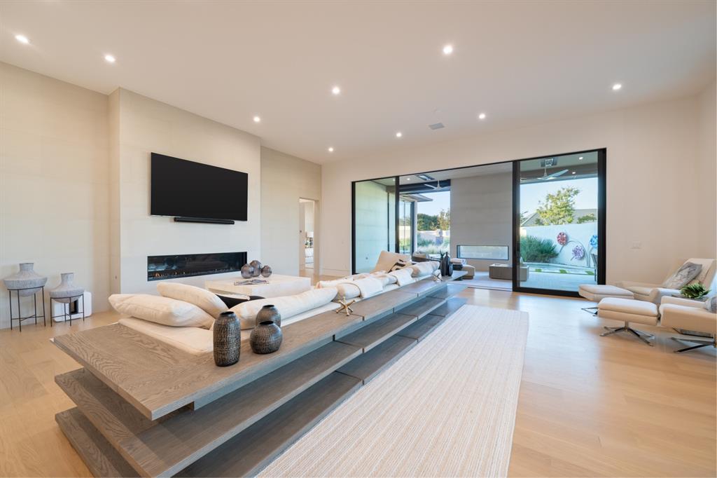 5820 Promenade Square Property Photo 39