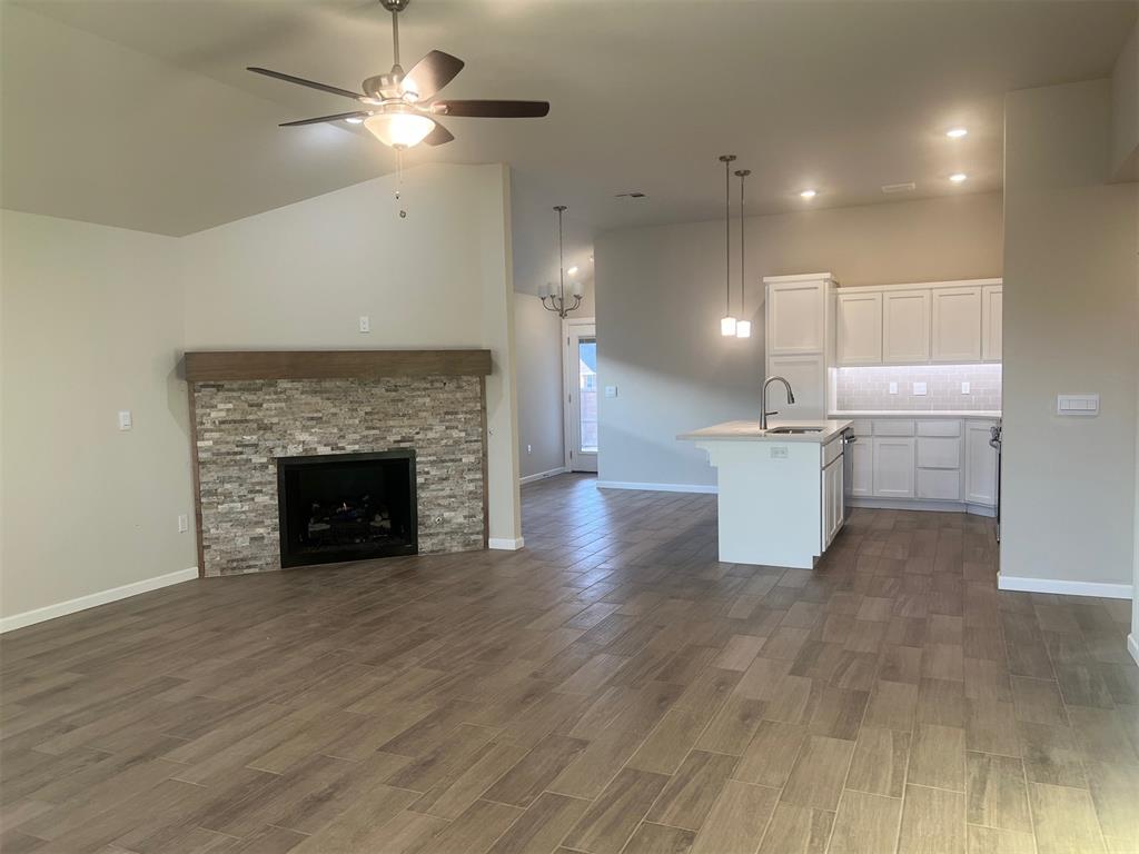 1013 Se 16th Terrace Property Photo 2