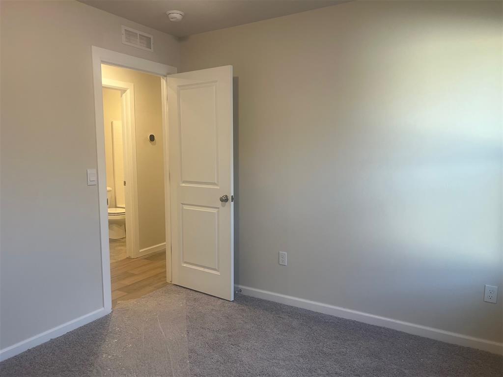 1013 Se 16th Terrace Property Photo 9