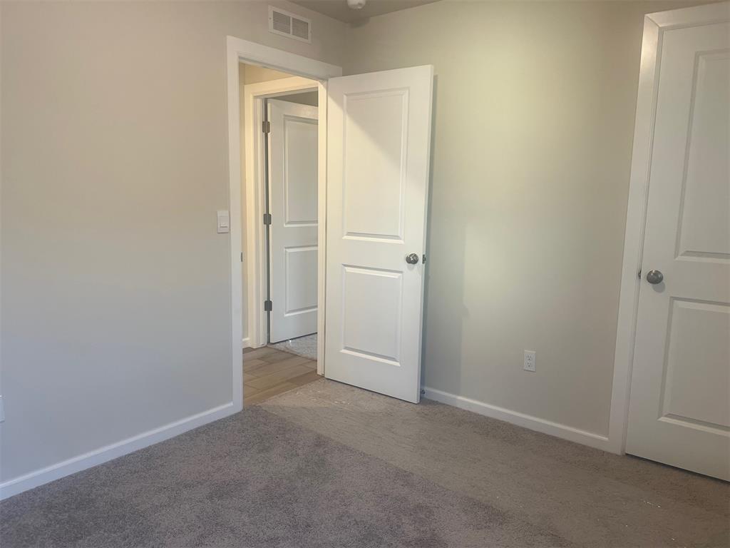 1013 Se 16th Terrace Property Photo 10