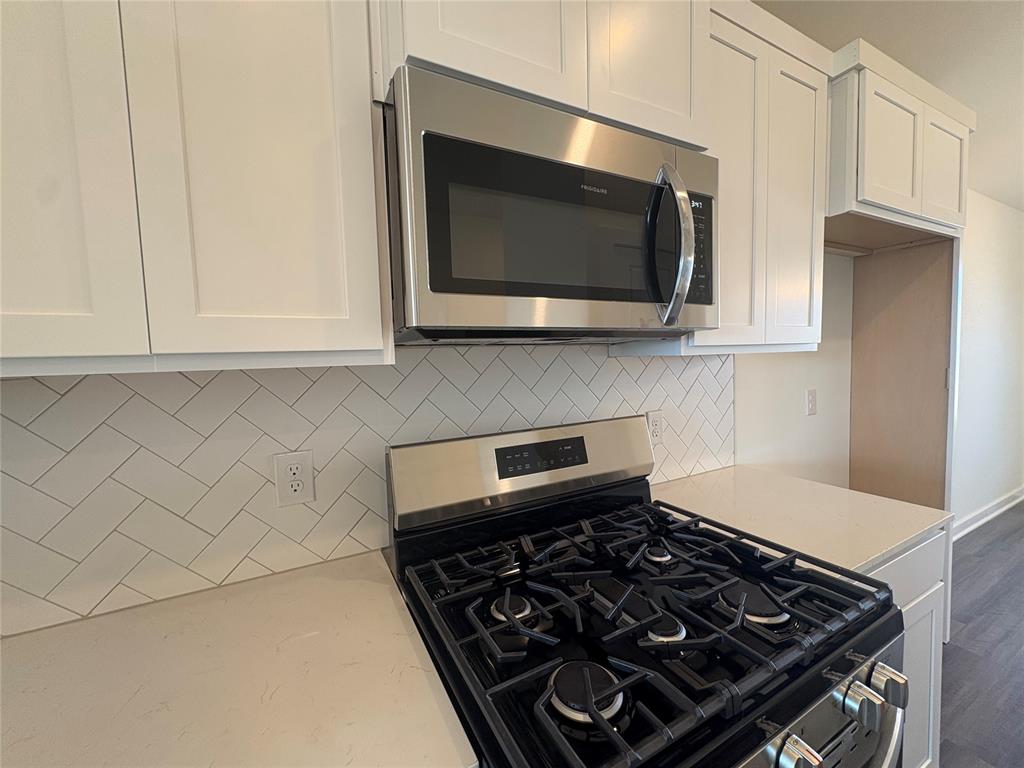 9013 Blackfork Lane Property Photo 6