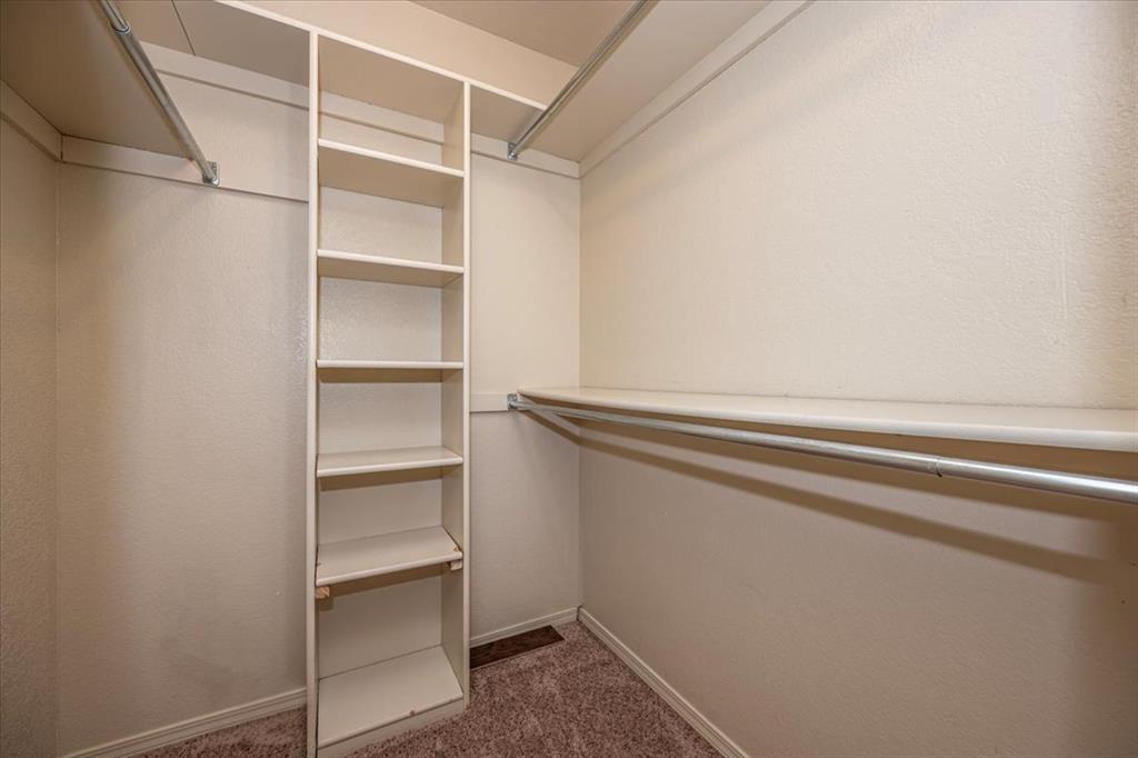 7921 Nw 81st Street Property Photo 22