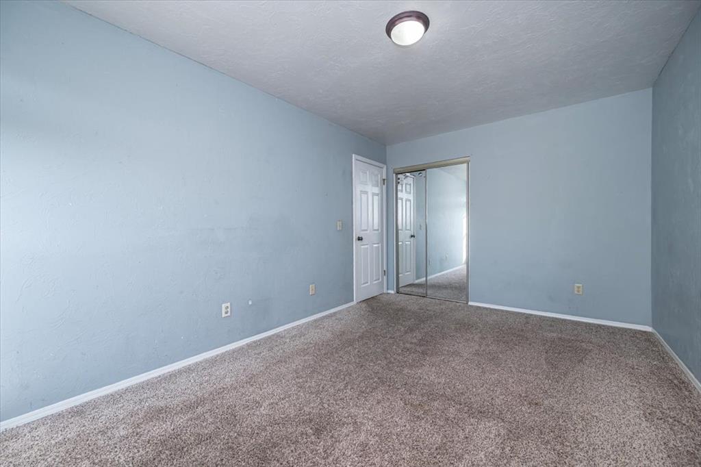 7921 Nw 81st Street Property Photo 28