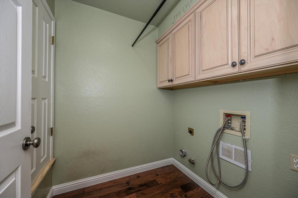 7921 Nw 81st Street Property Photo 31