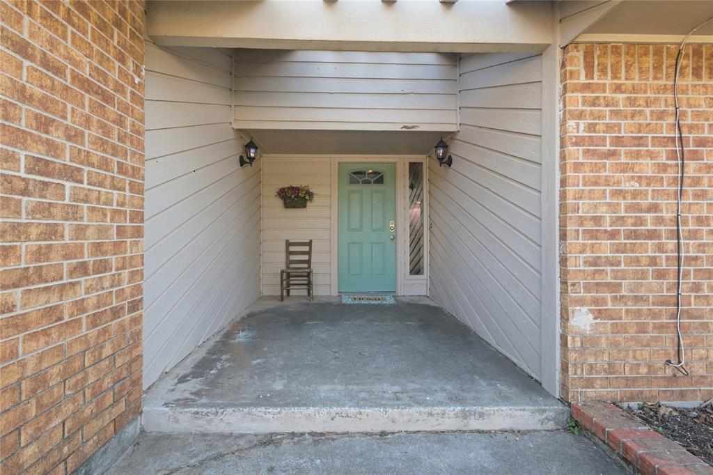 9000 Dena Lane Property Photo 2