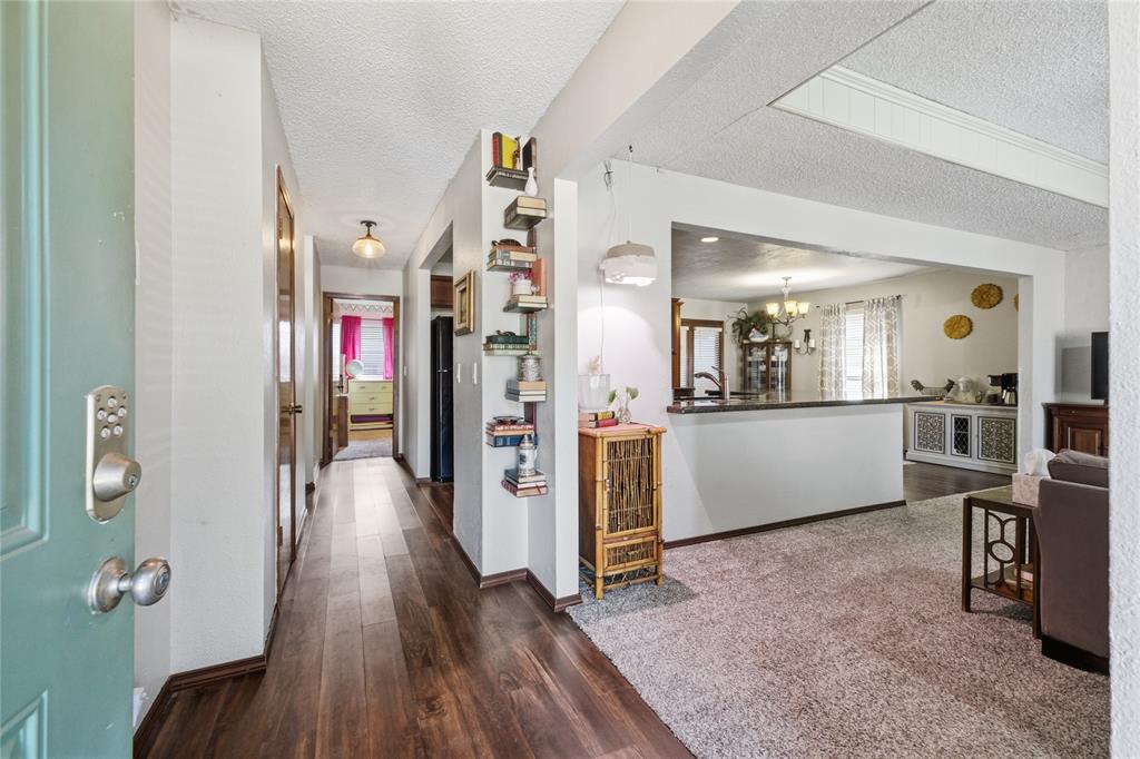 9000 Dena Lane Property Photo 3