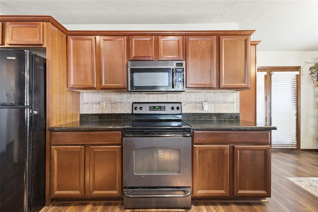 9000 Dena Lane Property Photo 13