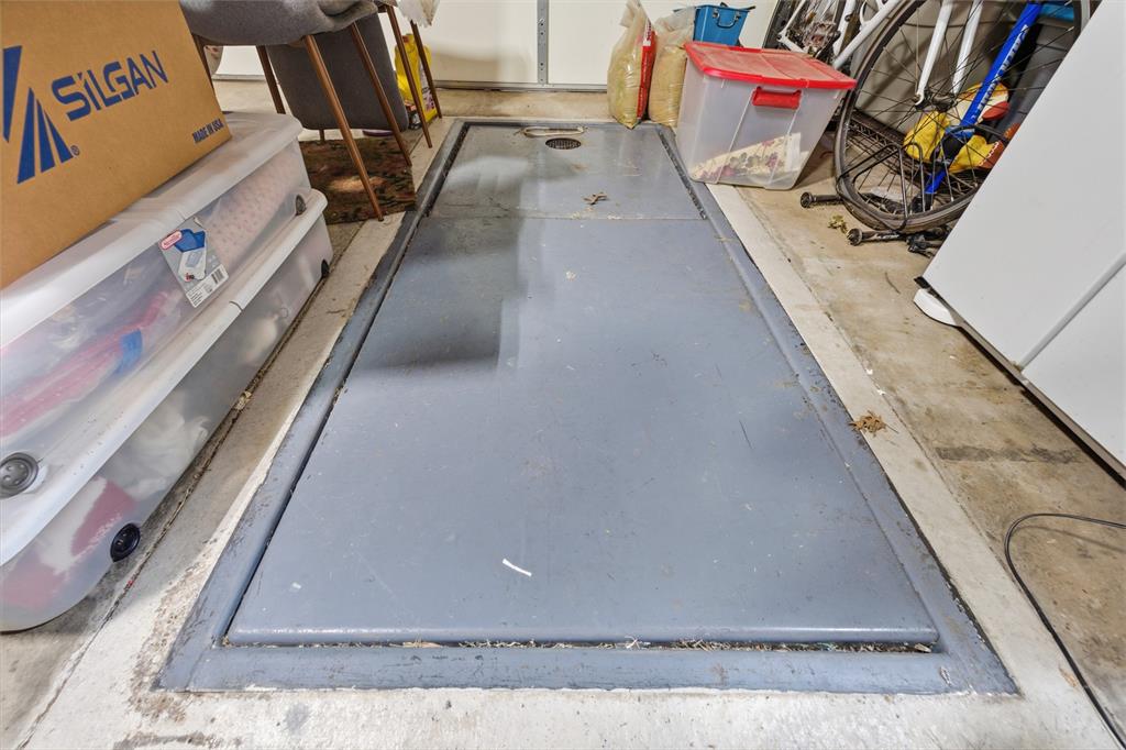 9000 Dena Lane Property Photo 32