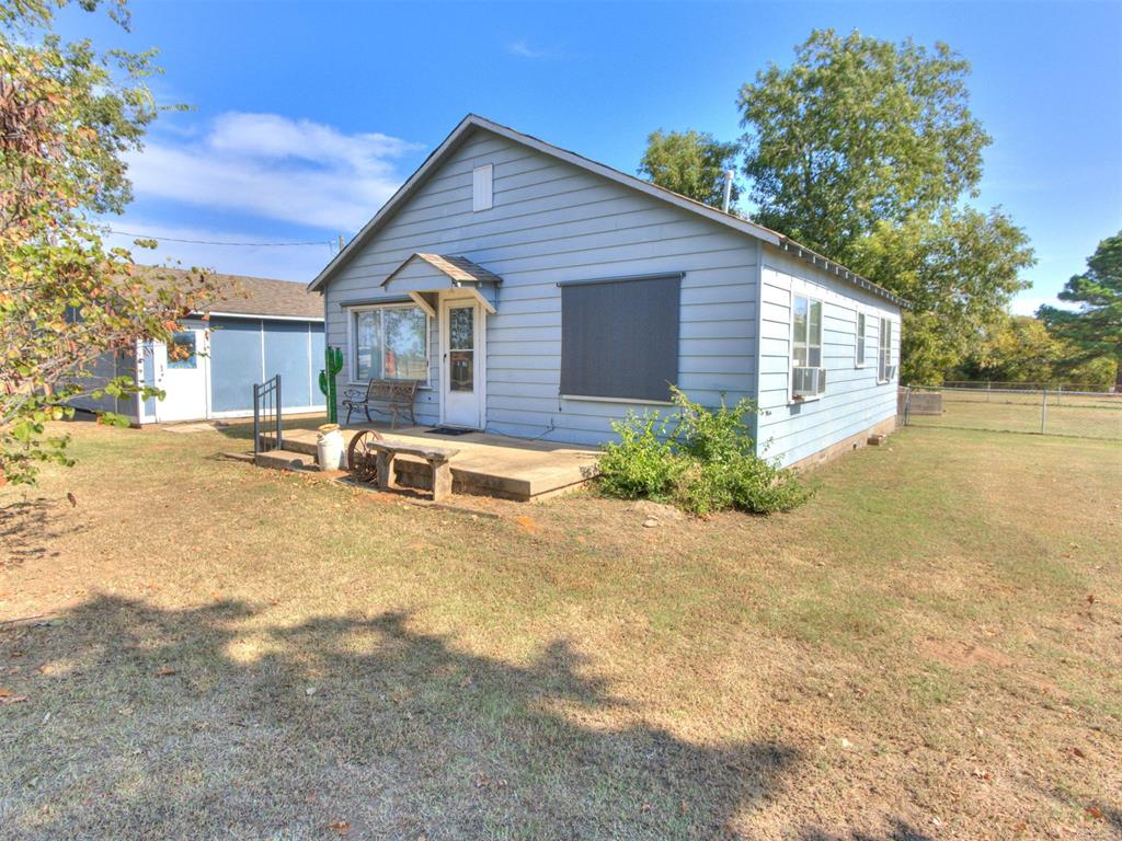 1724 N Dobbs Road Property Photo 5