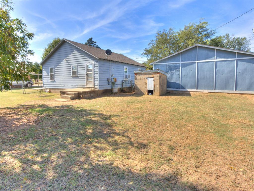 1724 N Dobbs Road Property Photo 9