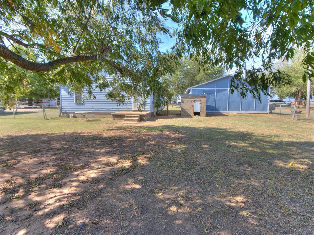 1724 N Dobbs Road Property Photo 10