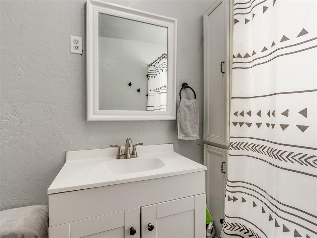 1724 N Dobbs Road Property Photo 21