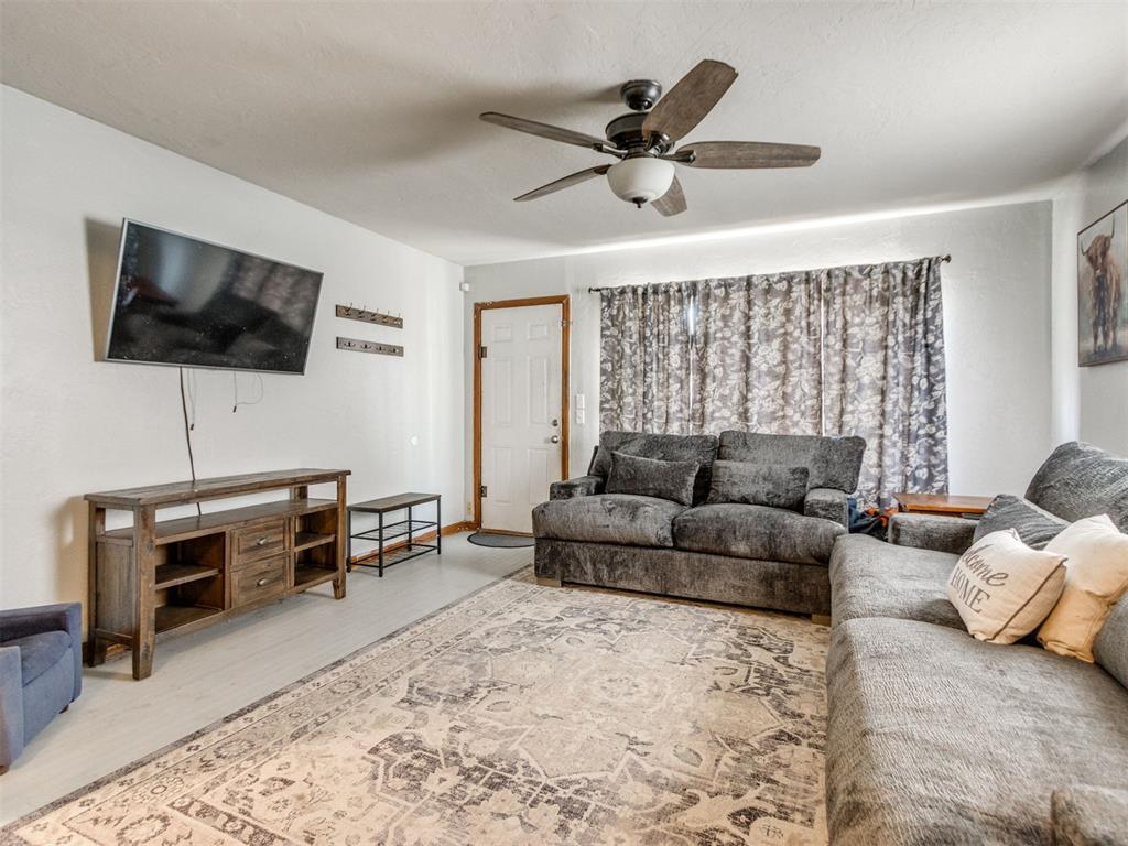 1724 N Dobbs Road Property Photo 29