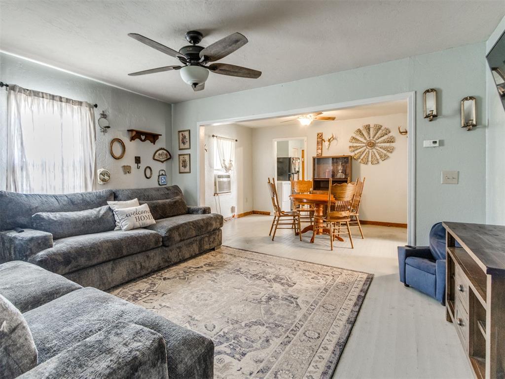 1724 N Dobbs Road Property Photo 30