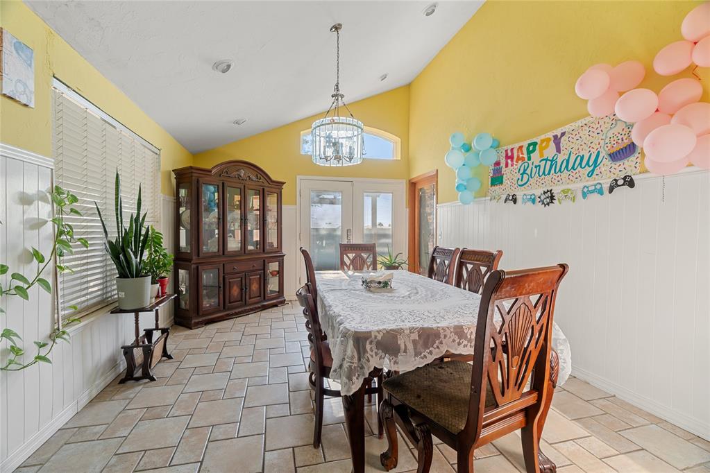 1712 Wood Hollow Court Property Photo 9