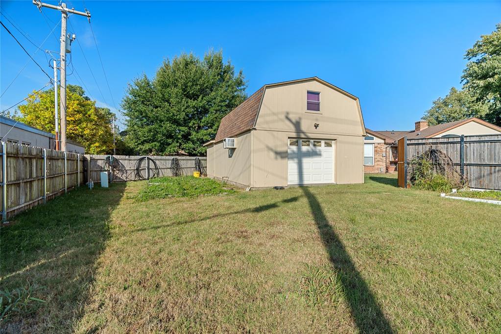 1712 Wood Hollow Court Property Photo 27