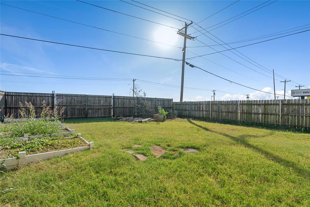 1712 Wood Hollow Court Property Photo 28