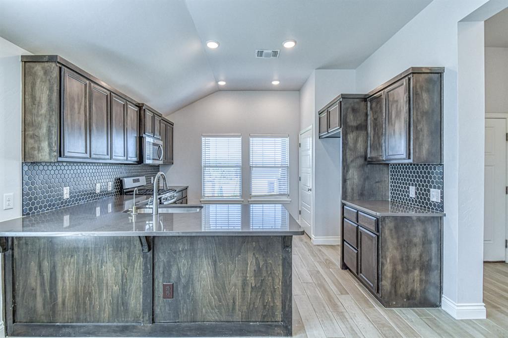 13412 Grass Plain Avenue Property Photo 11